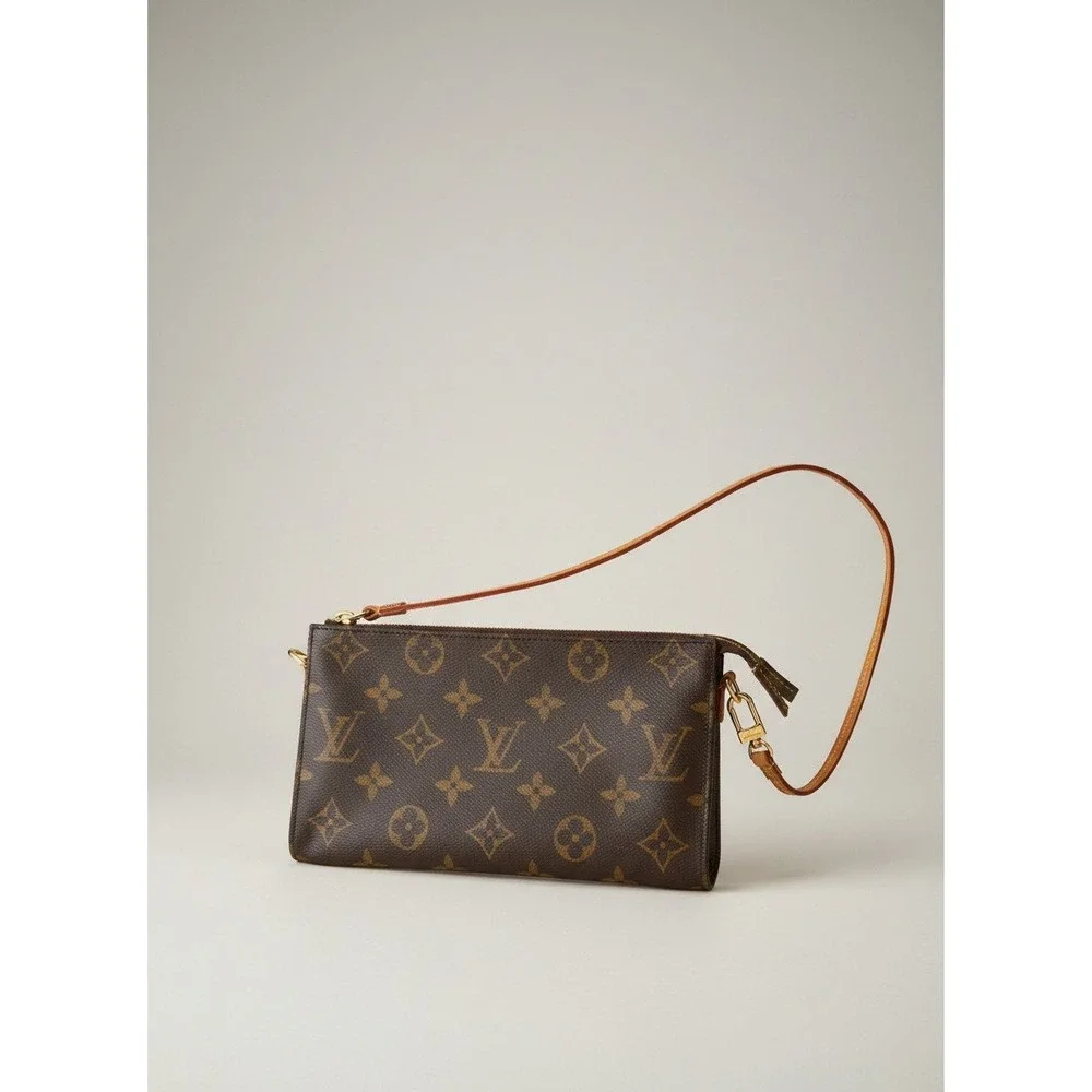 Louis Vuitton Monogram Pochette Crossbody Bag Authentic LV Wristlet Vintage